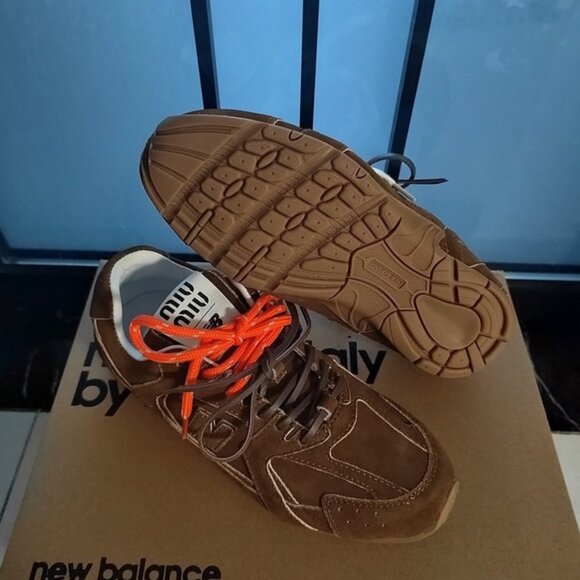 New Balance x Miu Miu 530 SL Suede Sneakers Cinnamon - Picture 1 of 7
